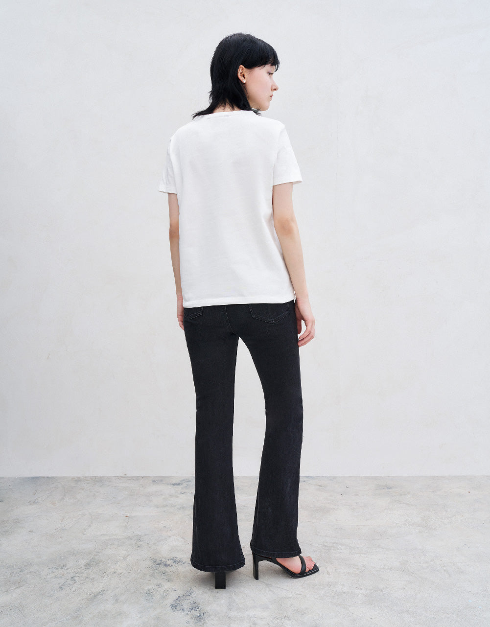 Linear Grphic Printed Crew Neck T-Shirt