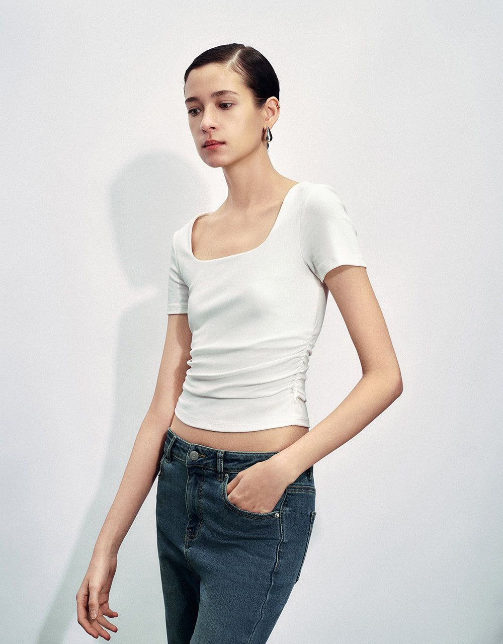 Cropped U Neck Skinny T-Shirt