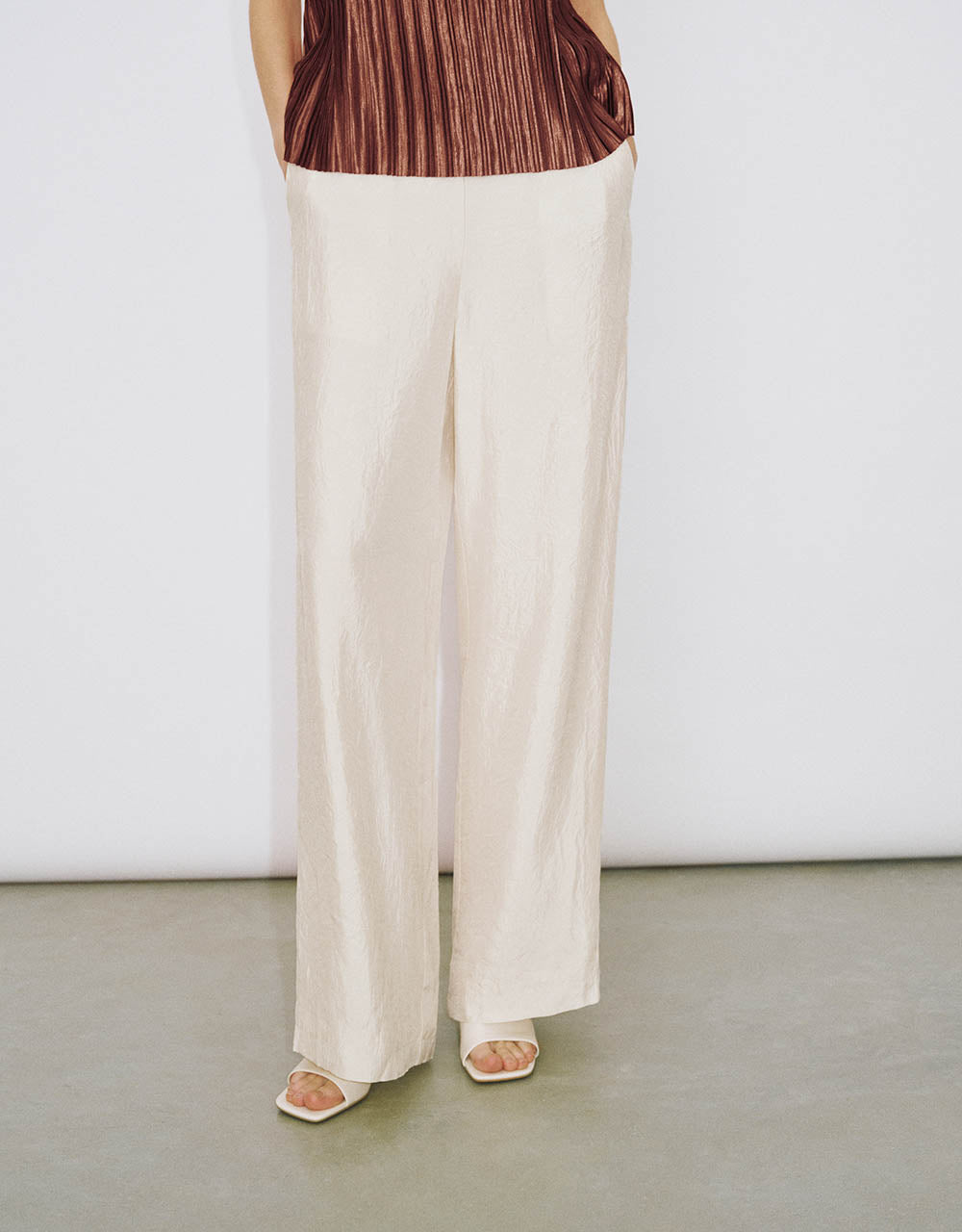 Textured Wide-Leg Pants