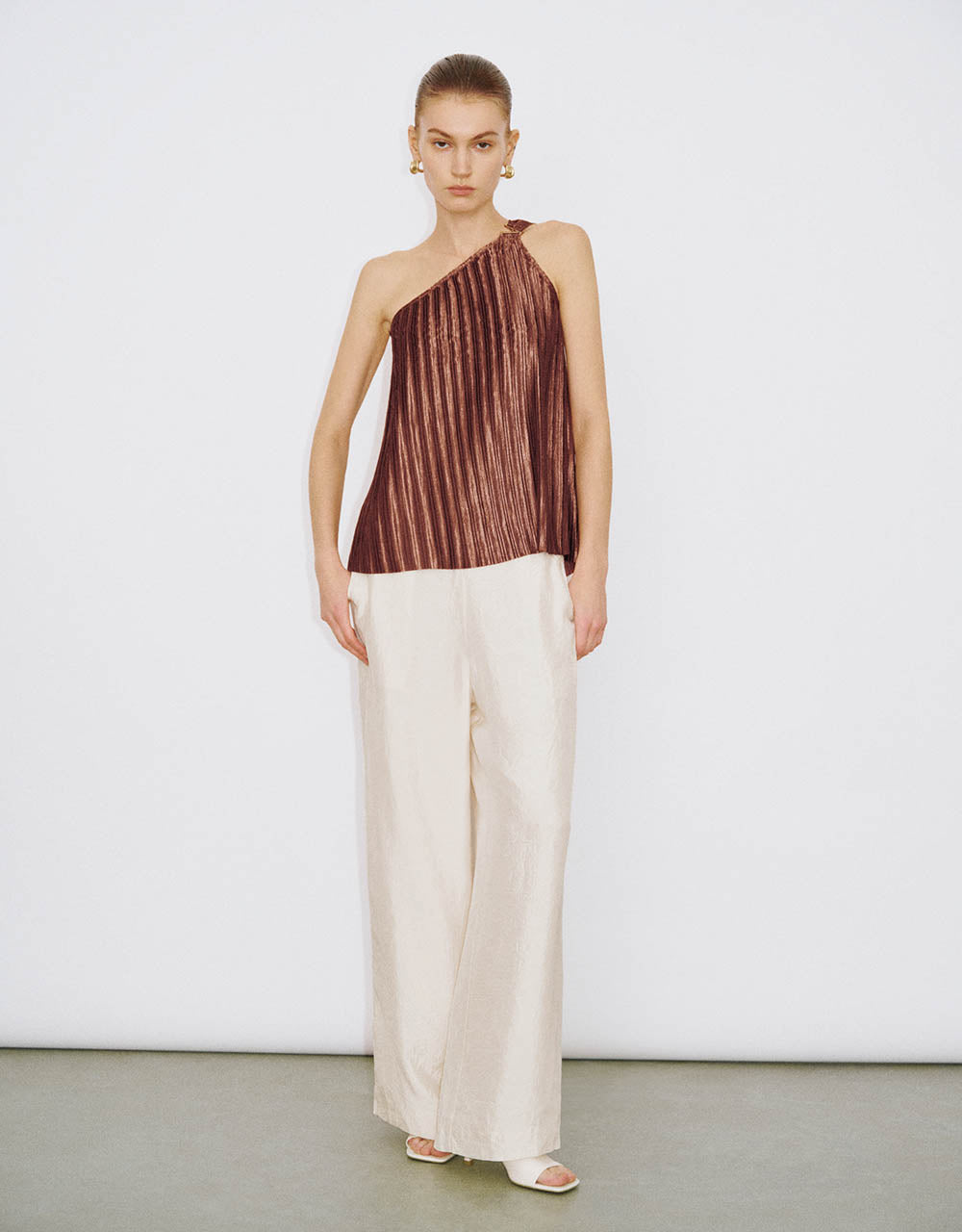 Textured Wide-Leg Pants