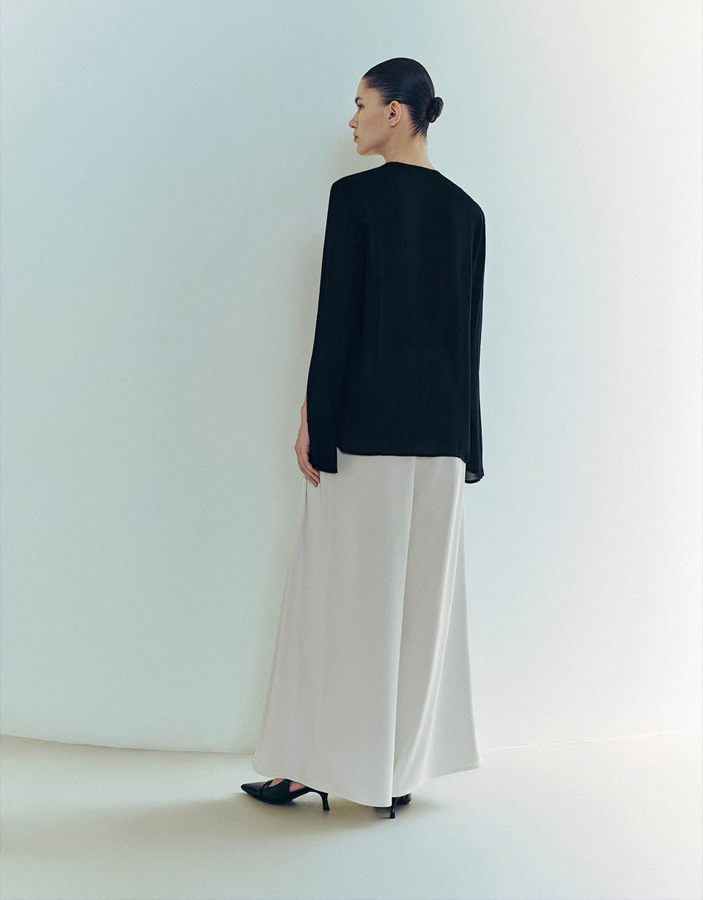 Wide-Leg Pants With Belt