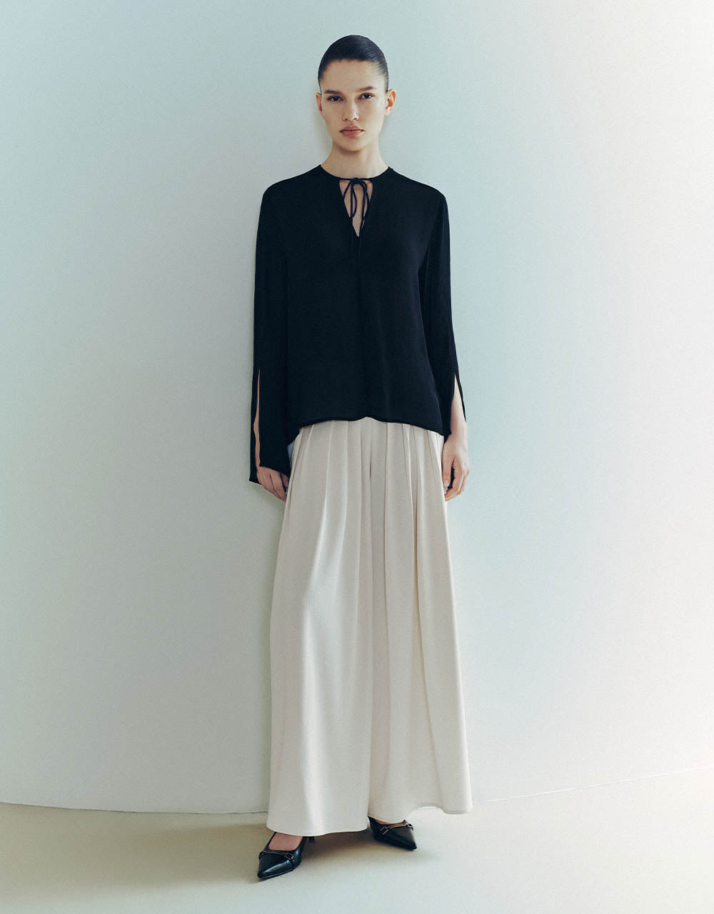 Wide-Leg Pants With Belt