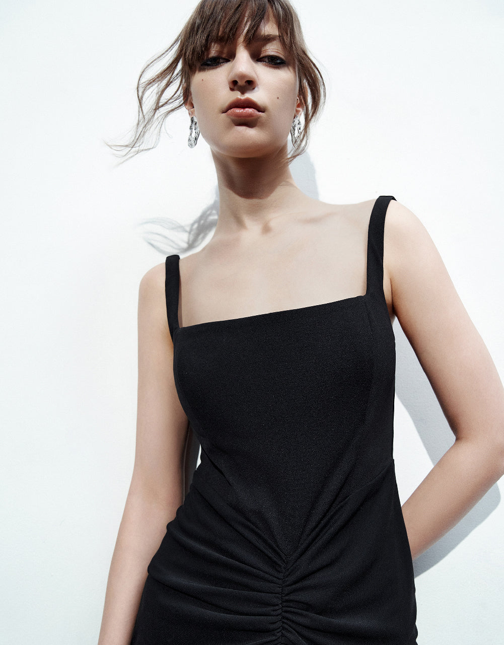 Sleeveless Square-Cut Collar Skinny Dress