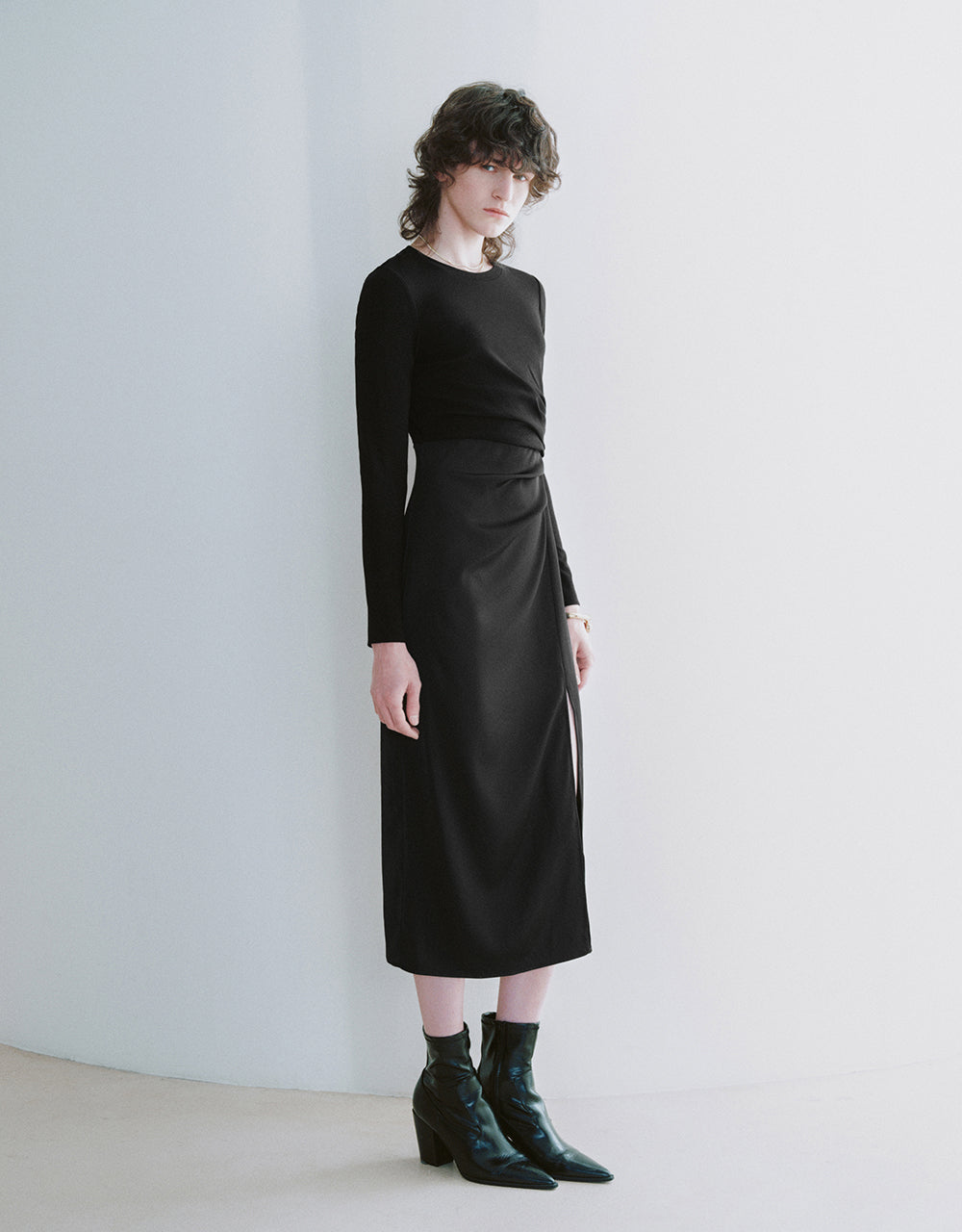 Split Hem Ruched Crew Neck Straight Dress