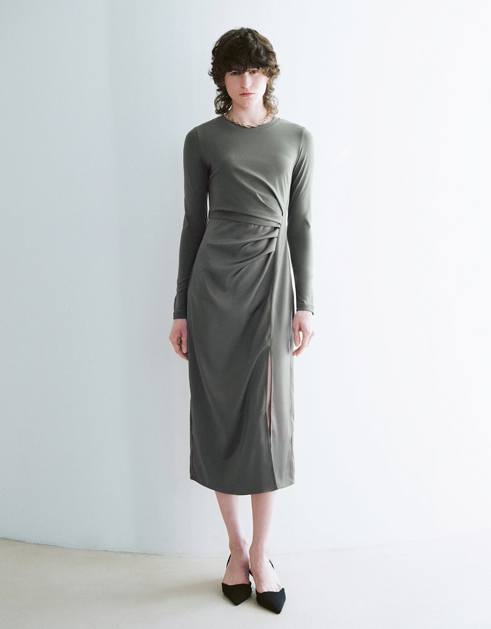 Split Hem Ruched Crew Neck Straight Dress