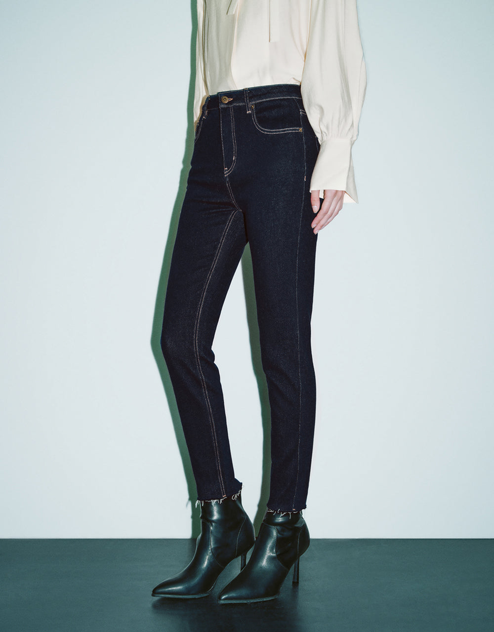 Raw Hem Skinny Jeans