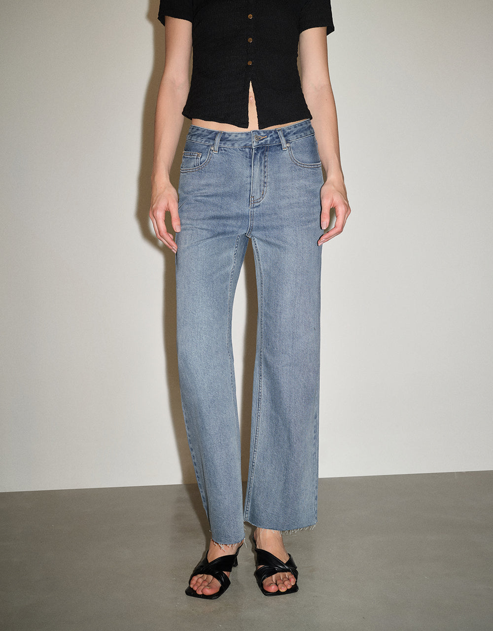 Raw Hem Wide-Leg Jeans