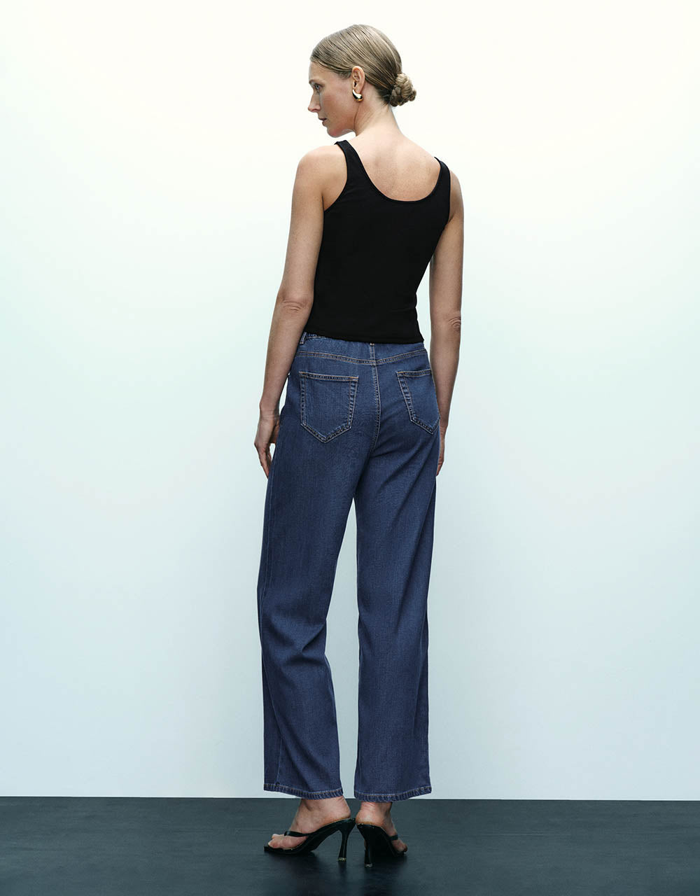 Wide-Leg Jeans