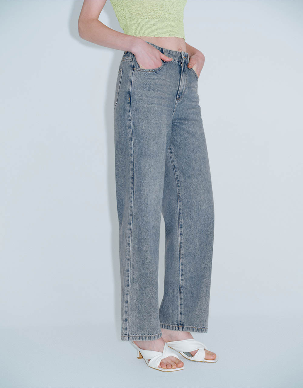 Wide-Leg Jeans