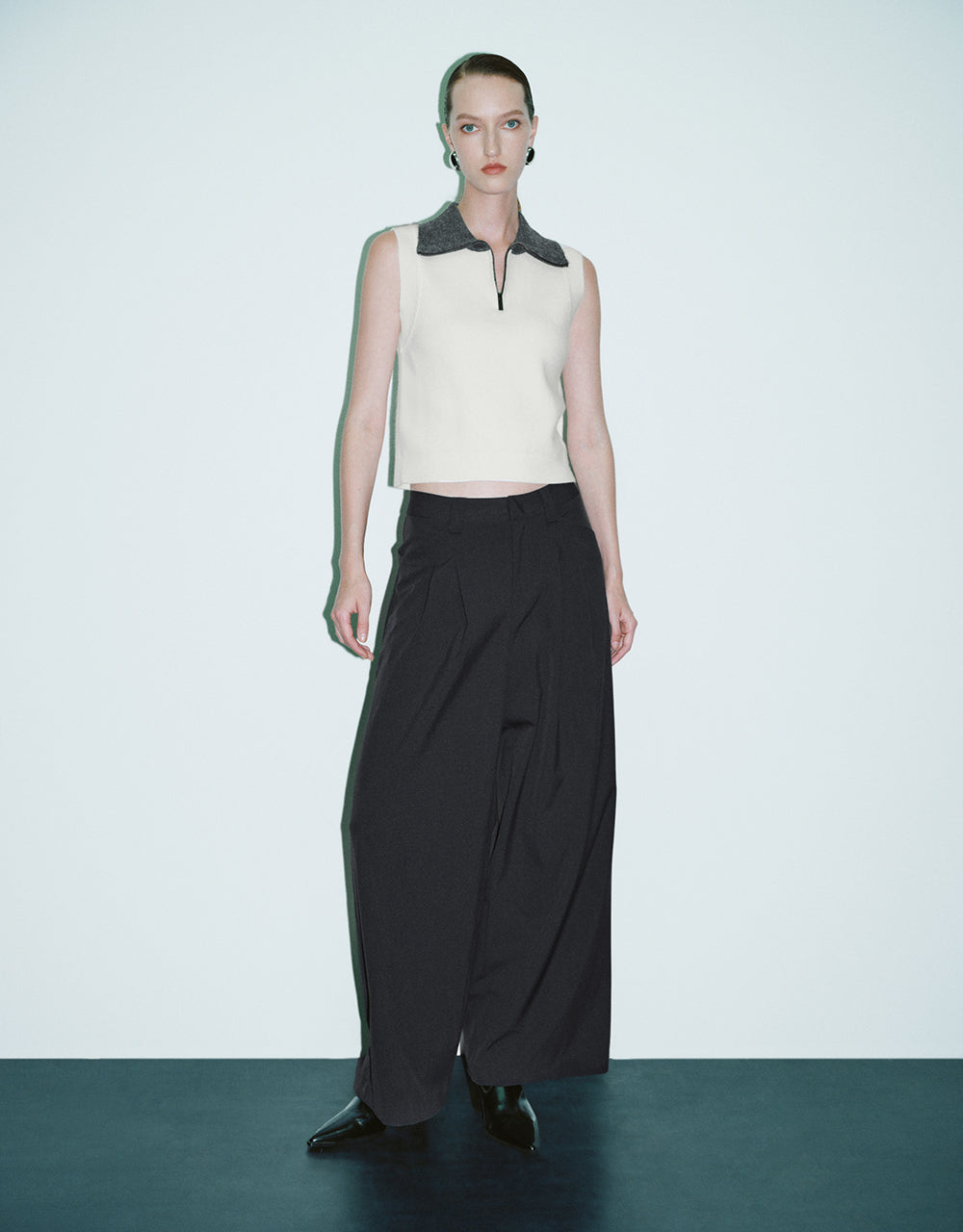 Lapel V-Neck Knitted Vest