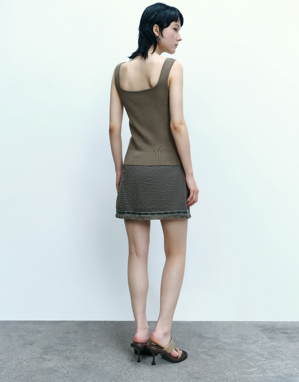 Square-cut Collar Knitted Vest