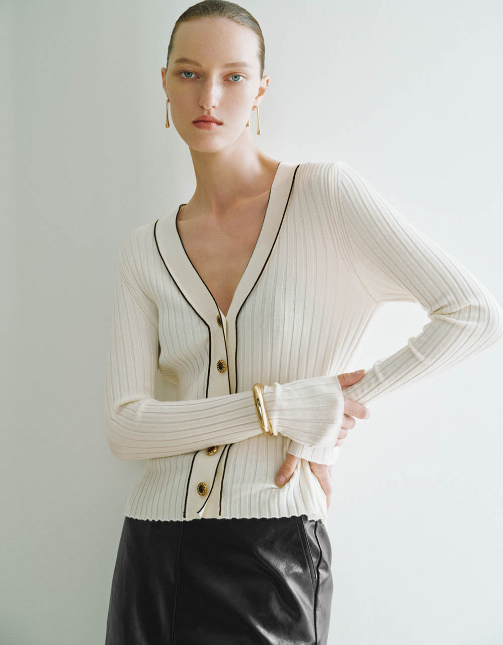 Skinny V-Neck Knitted Cardigan