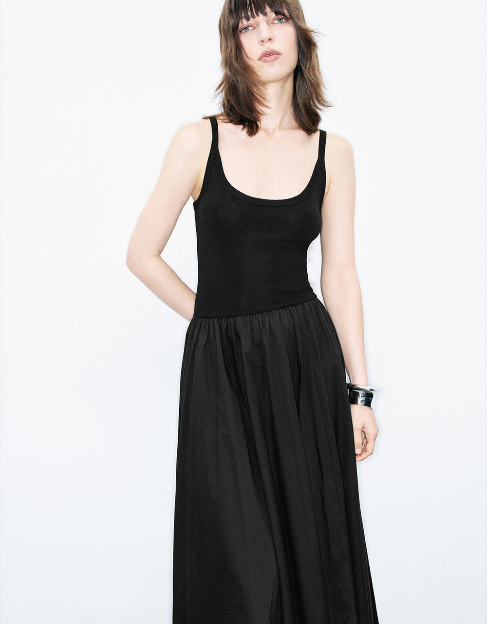 Sleeveless U Neck Knitted Dress