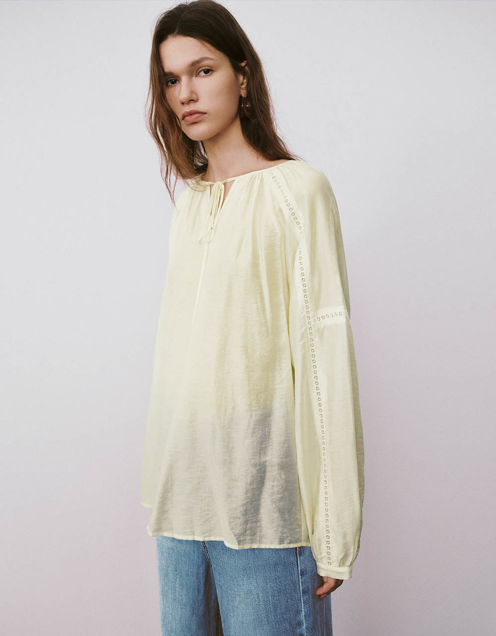 Raglan Sleeve Crew Neck Blouse