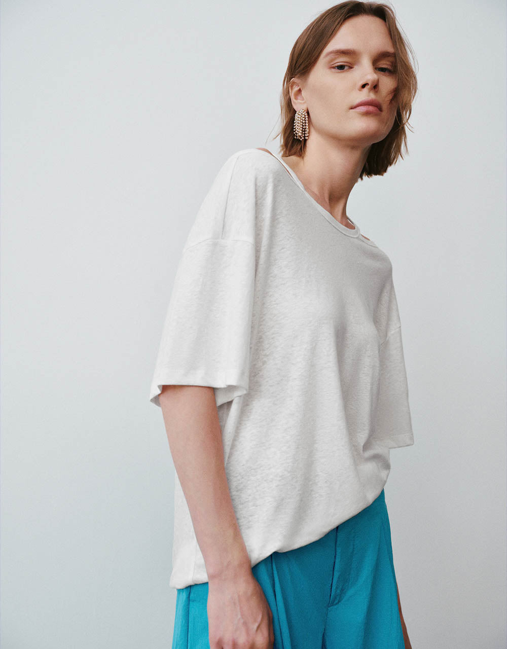 Cold Shoulder Crew Neck Loose T-Shirt