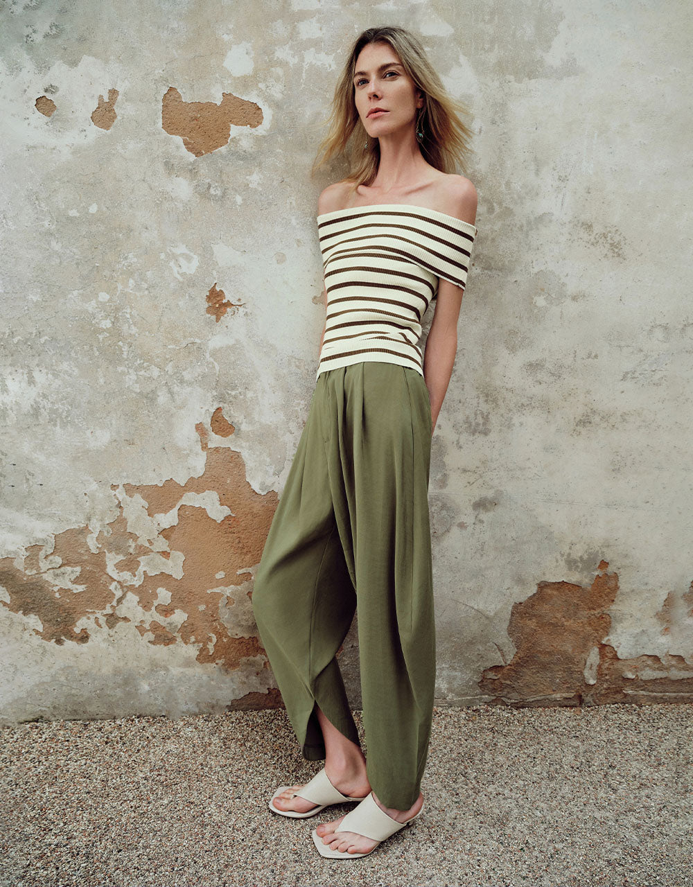 Loose Carrot Fit Pants