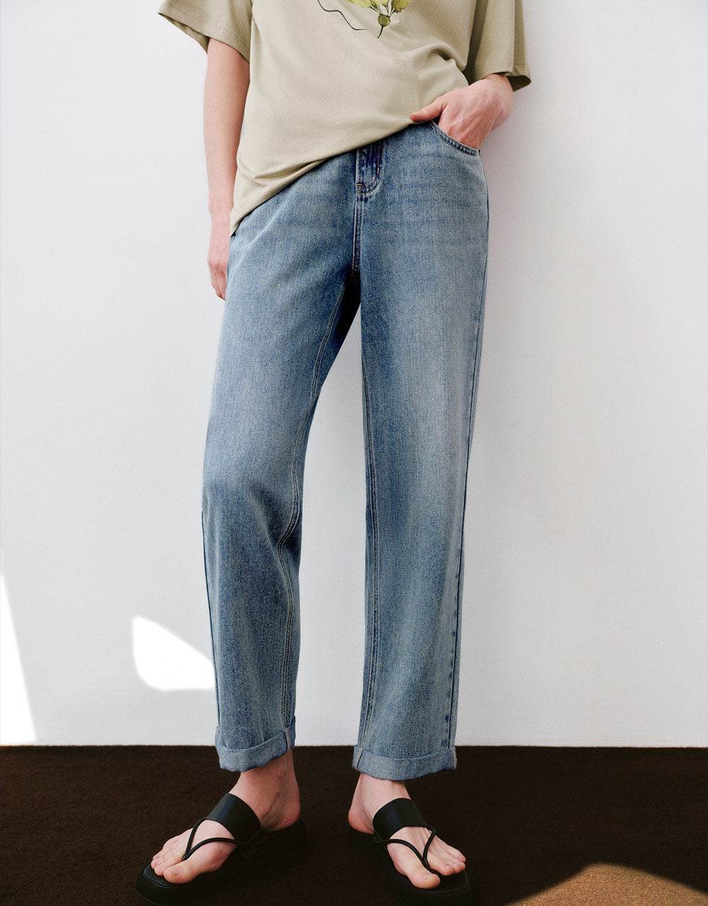 Cropped Carrot Fit Jeans