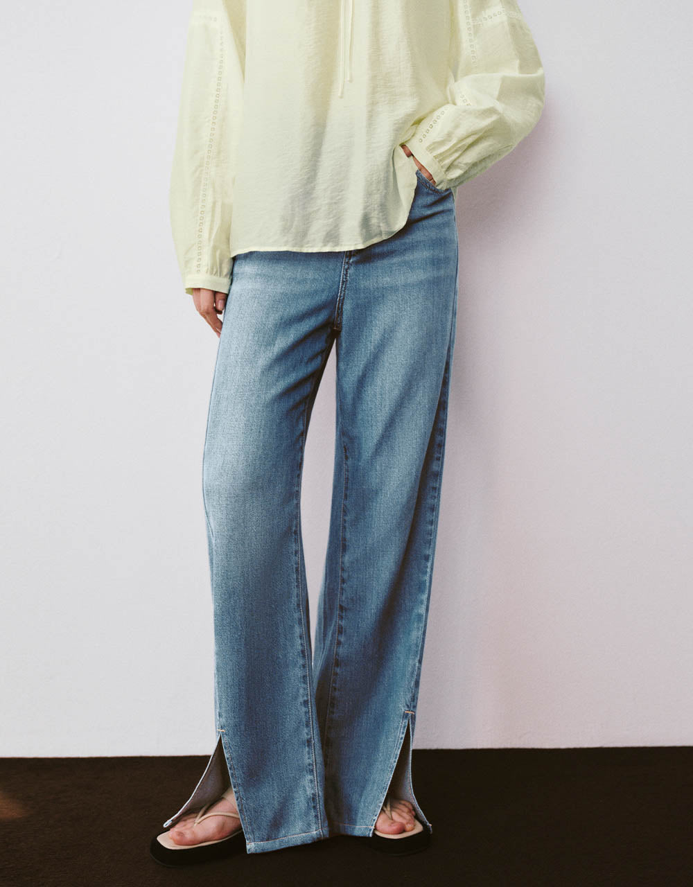 Split Hem Wide-Leg Jeans