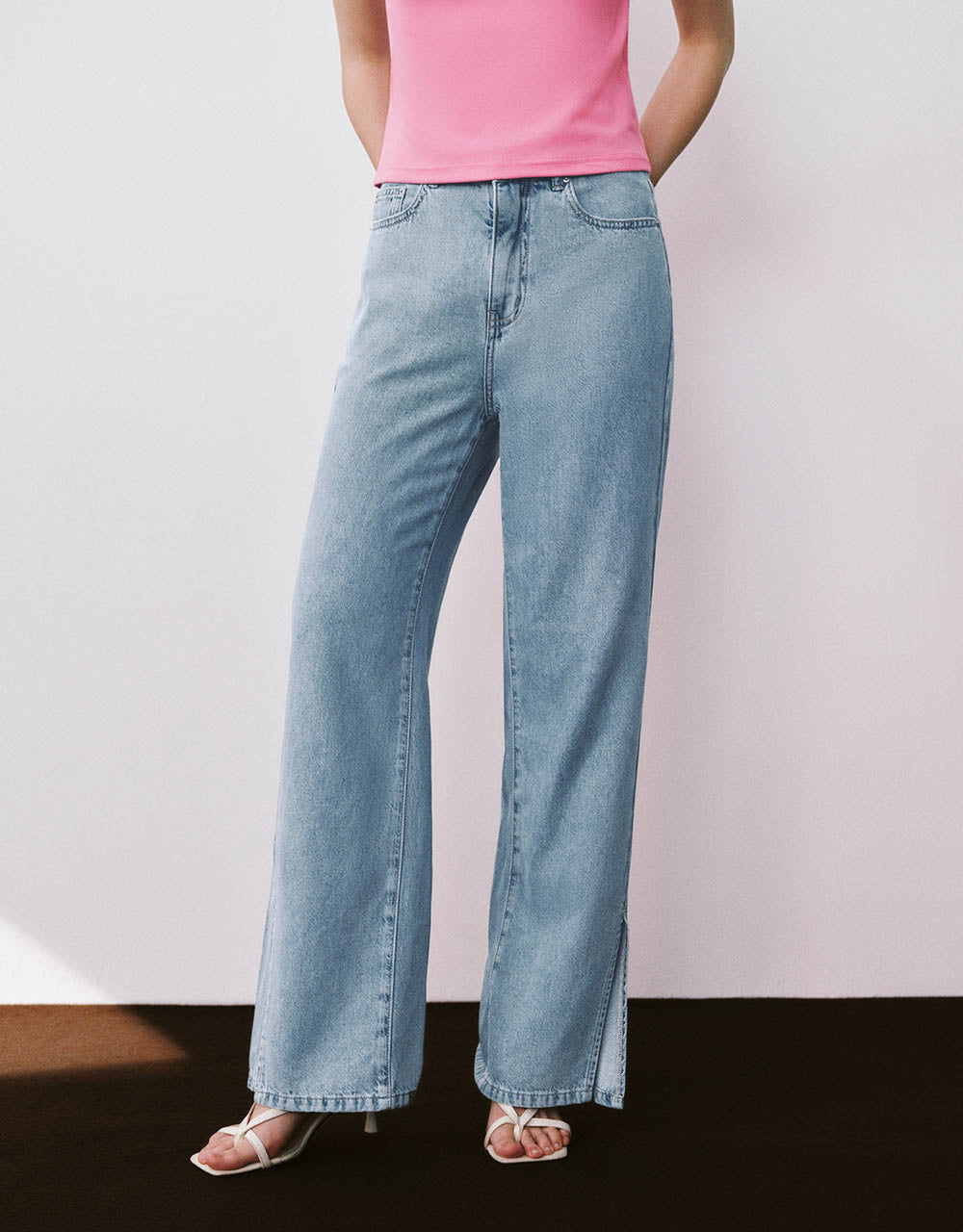 Split Hem Wide-Leg Jeans