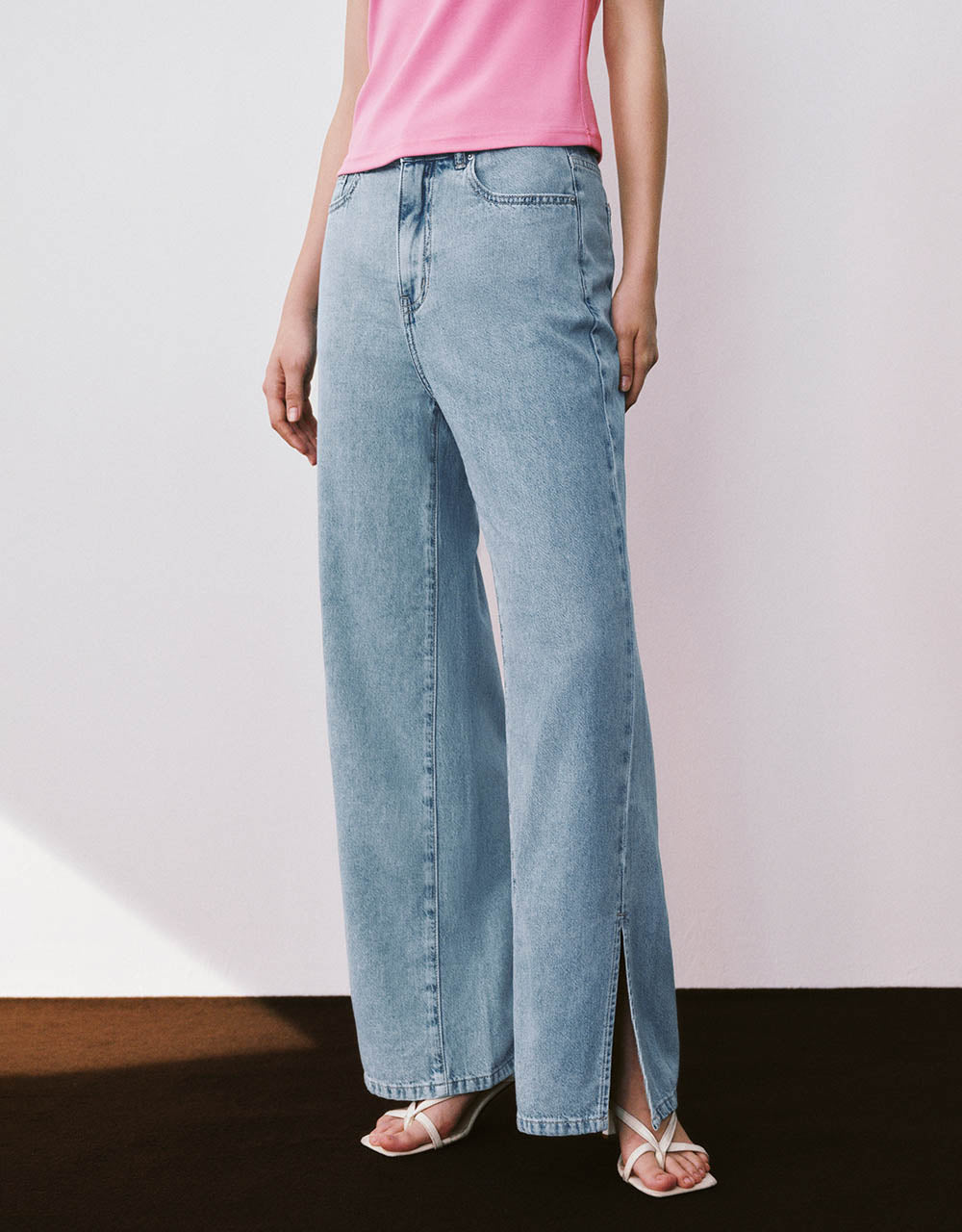 Split Hem Wide-Leg Jeans