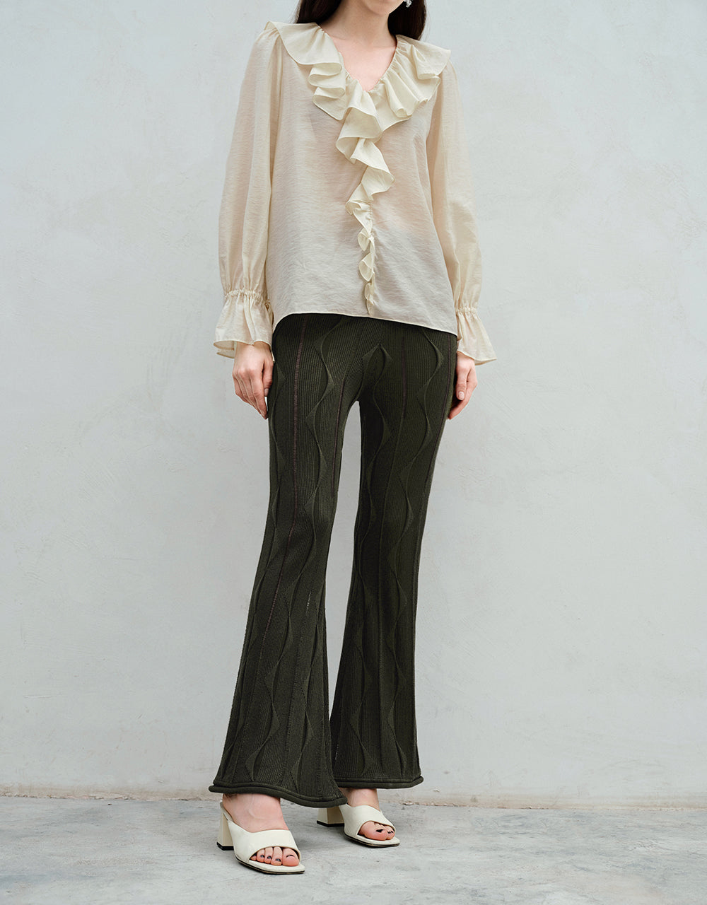 Embossed Flare Knitted Pants