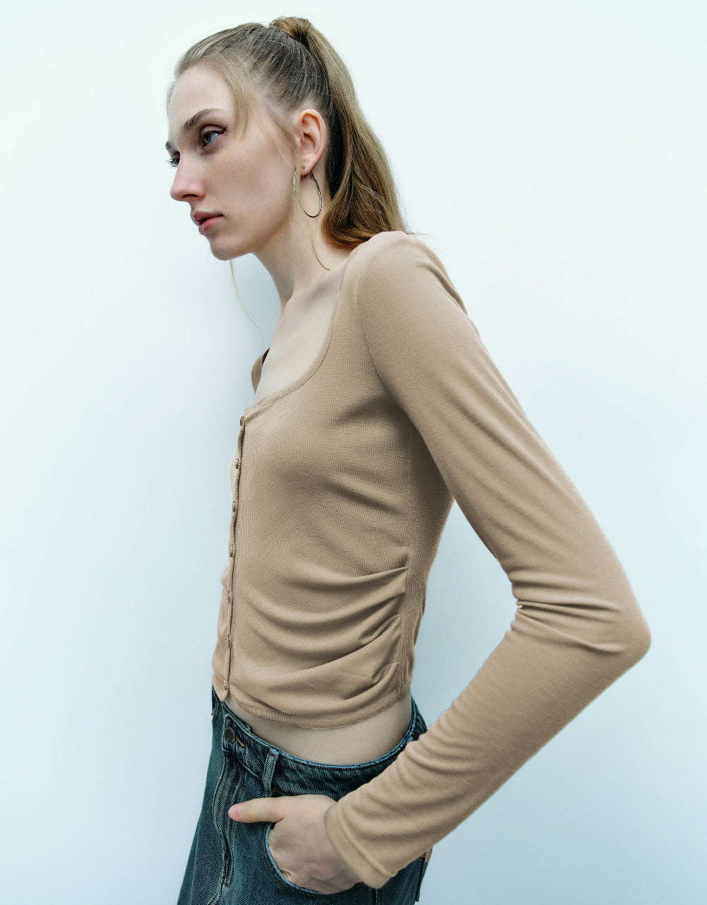 Ruched Crew Neck Knitted Top