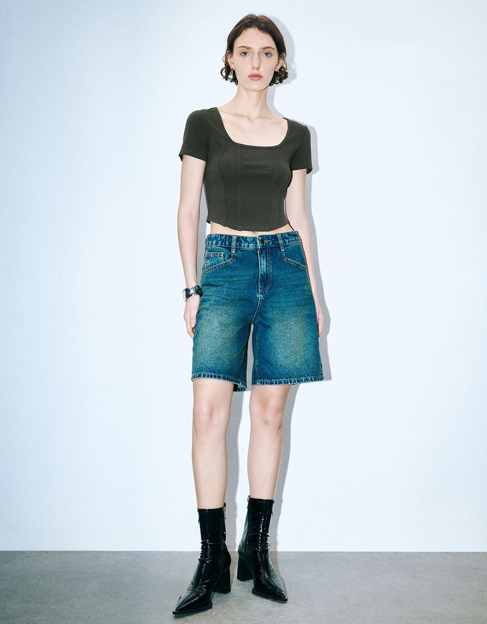 Square-cut Collar Skinny T-Shirt