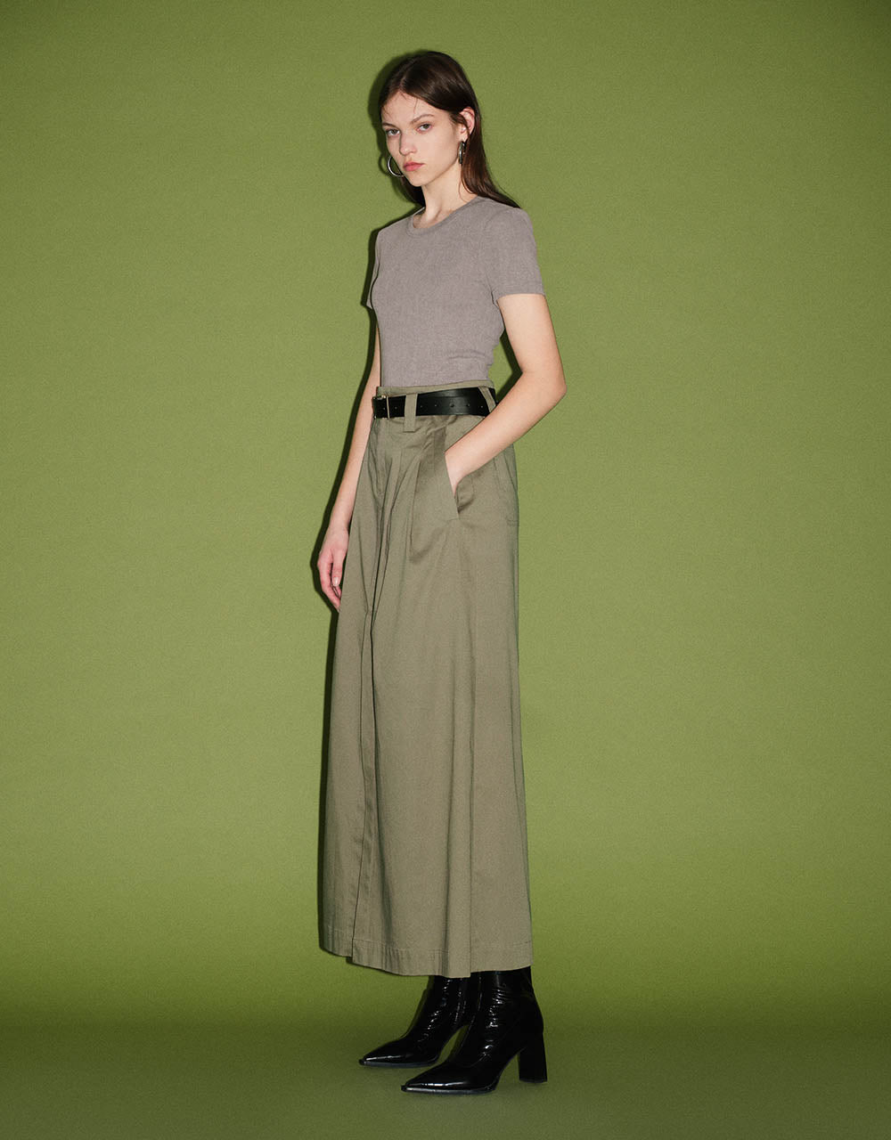 Straight Skirt With Belt