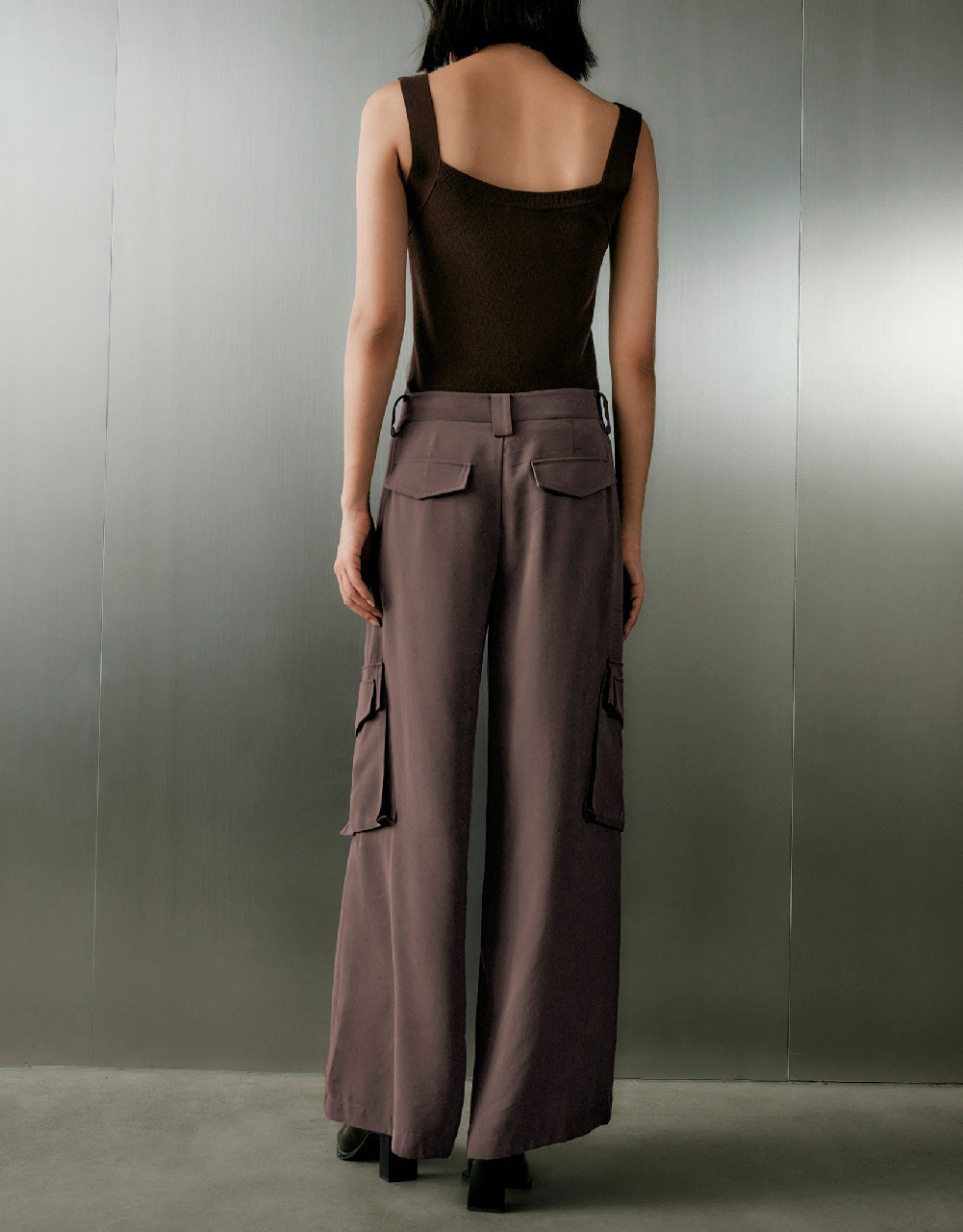Multi-Pocket Wide-Leg Pants
