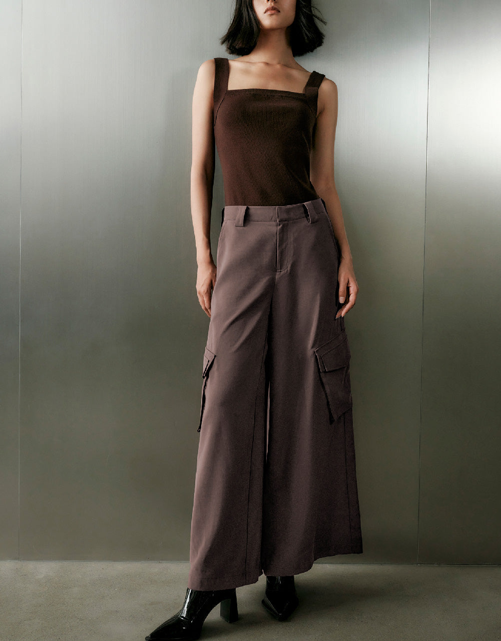 Multi-Pocket Wide-Leg Pants