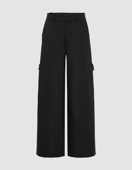 Loose Carrot Fit Pants