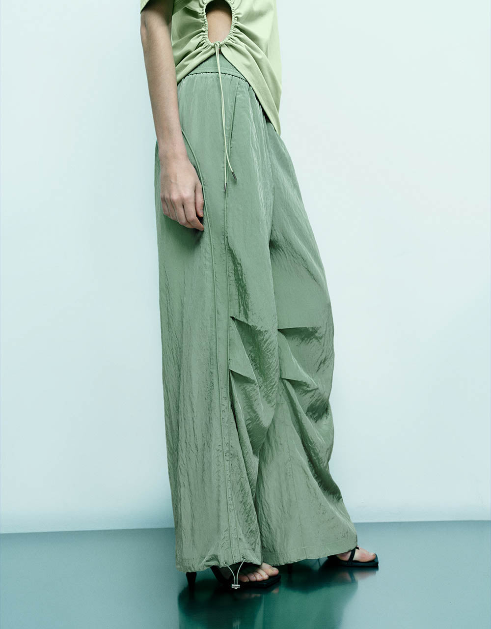 Elastic Waist Loose Wide-Leg Pants