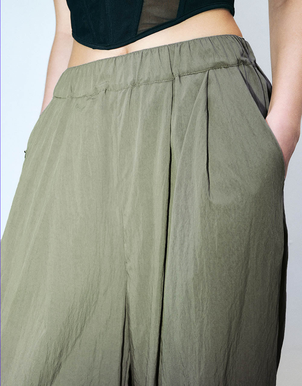 Loose Wide-Leg Pants