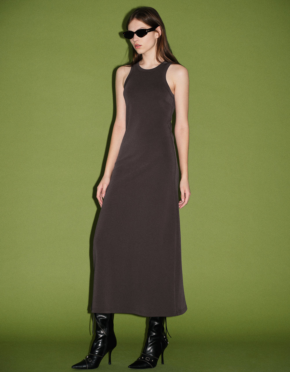 Sleeveless Crew Neck Knitted Straight Dress