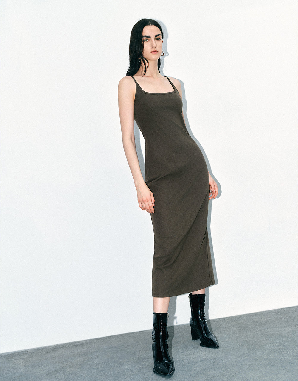 Sleeveless U Neck Knitted Straight Dress