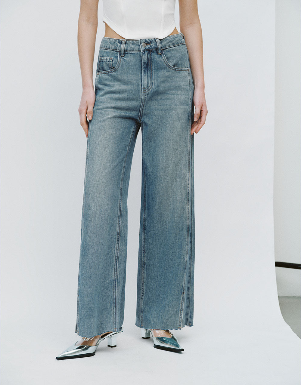 Wide-Leg Jeans