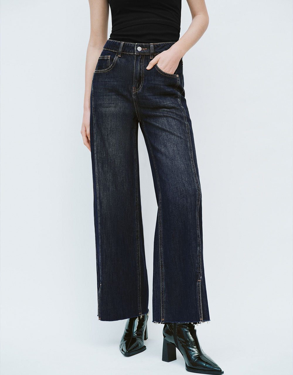 Wide-Leg Jeans