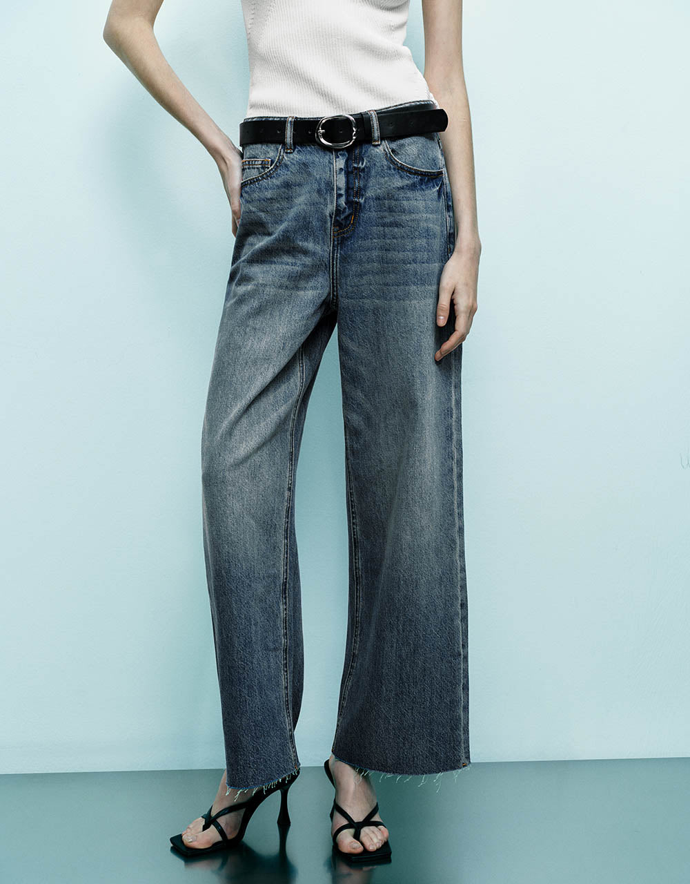 Raw Hem Wide-Leg Jeans With Belt