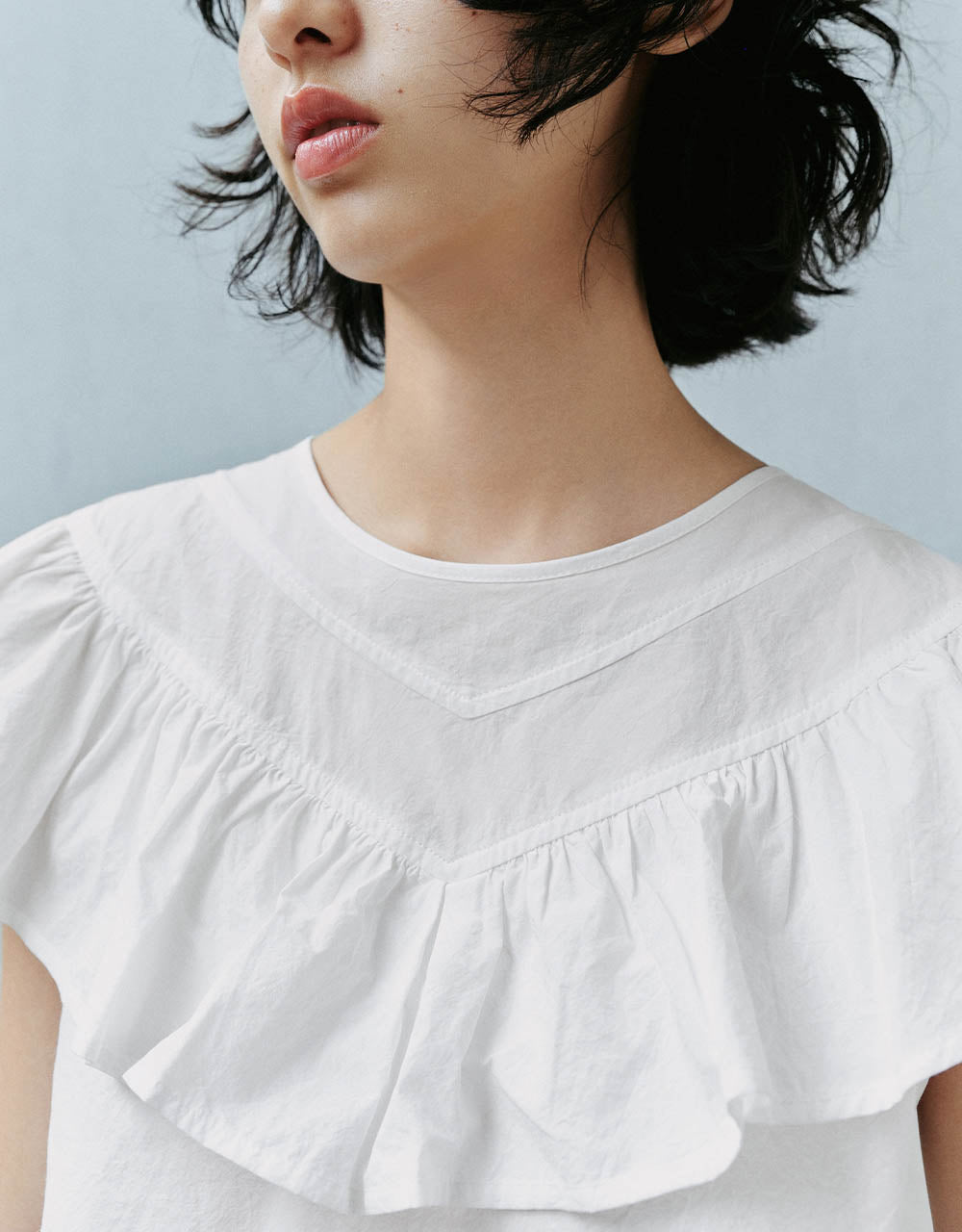 Ruffle Sleeveless Crew Neck Overhead Shirt