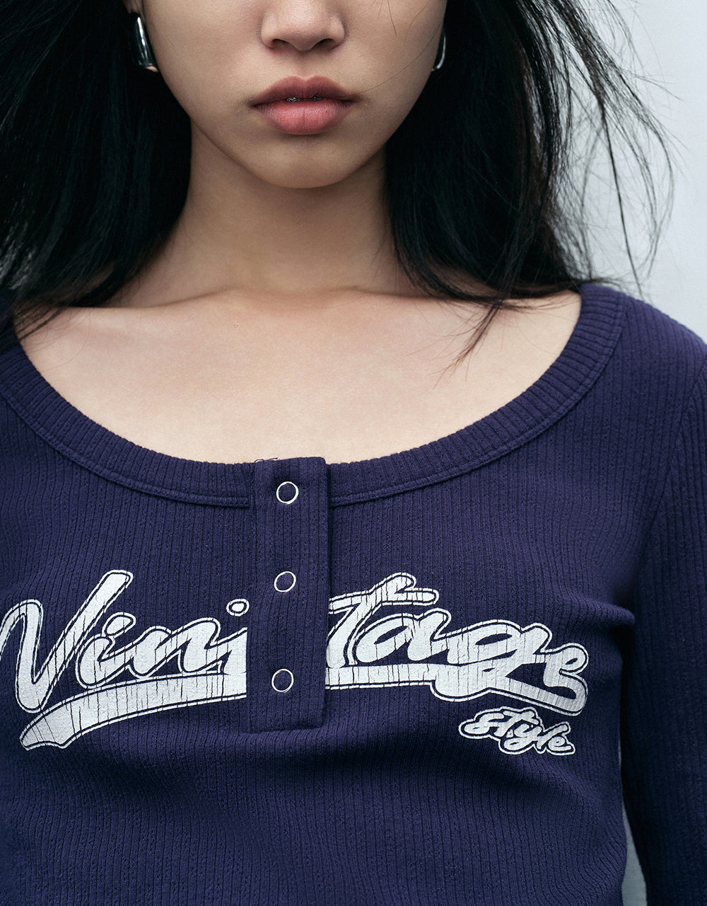 Letter Print T-Shirt With Press Buttons