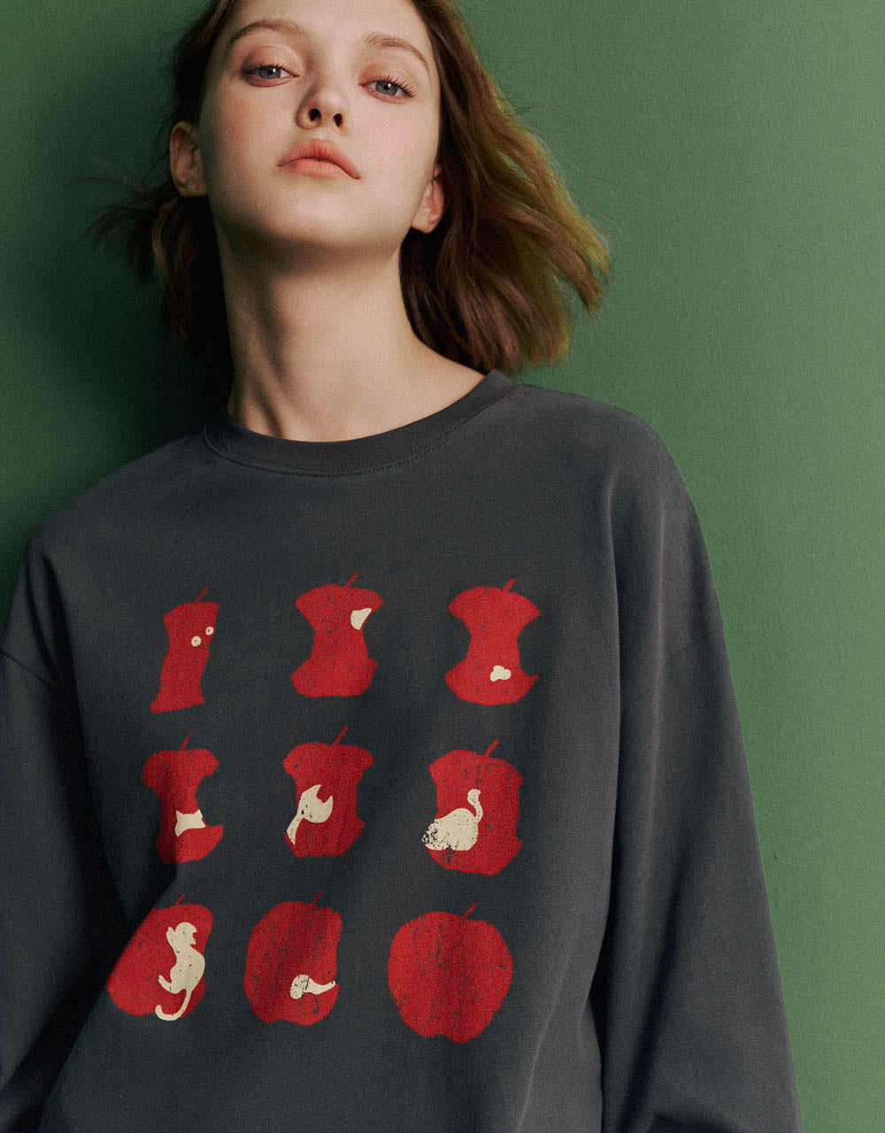 Apples Printed Crew Neck Loose T-Shirt