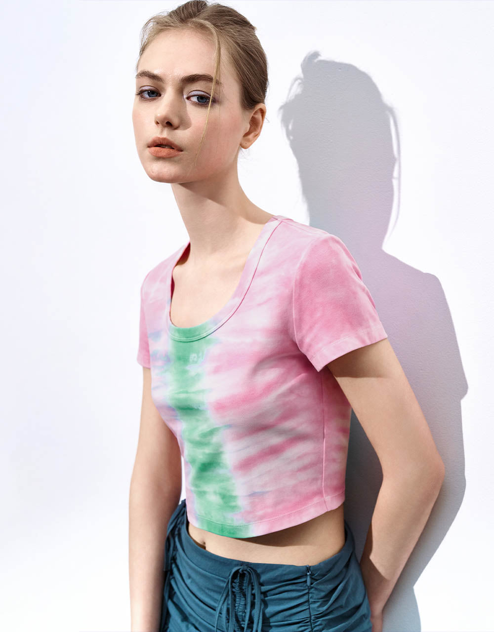 Gradient U Neck Skinny T-Shirt