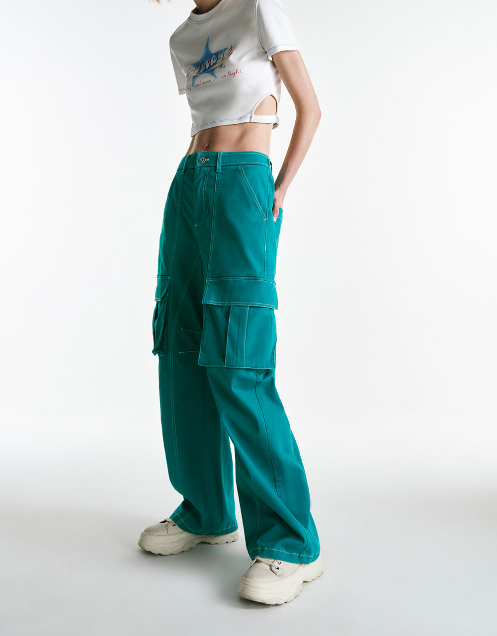 Multi-Pocket Wide-Leg Pants