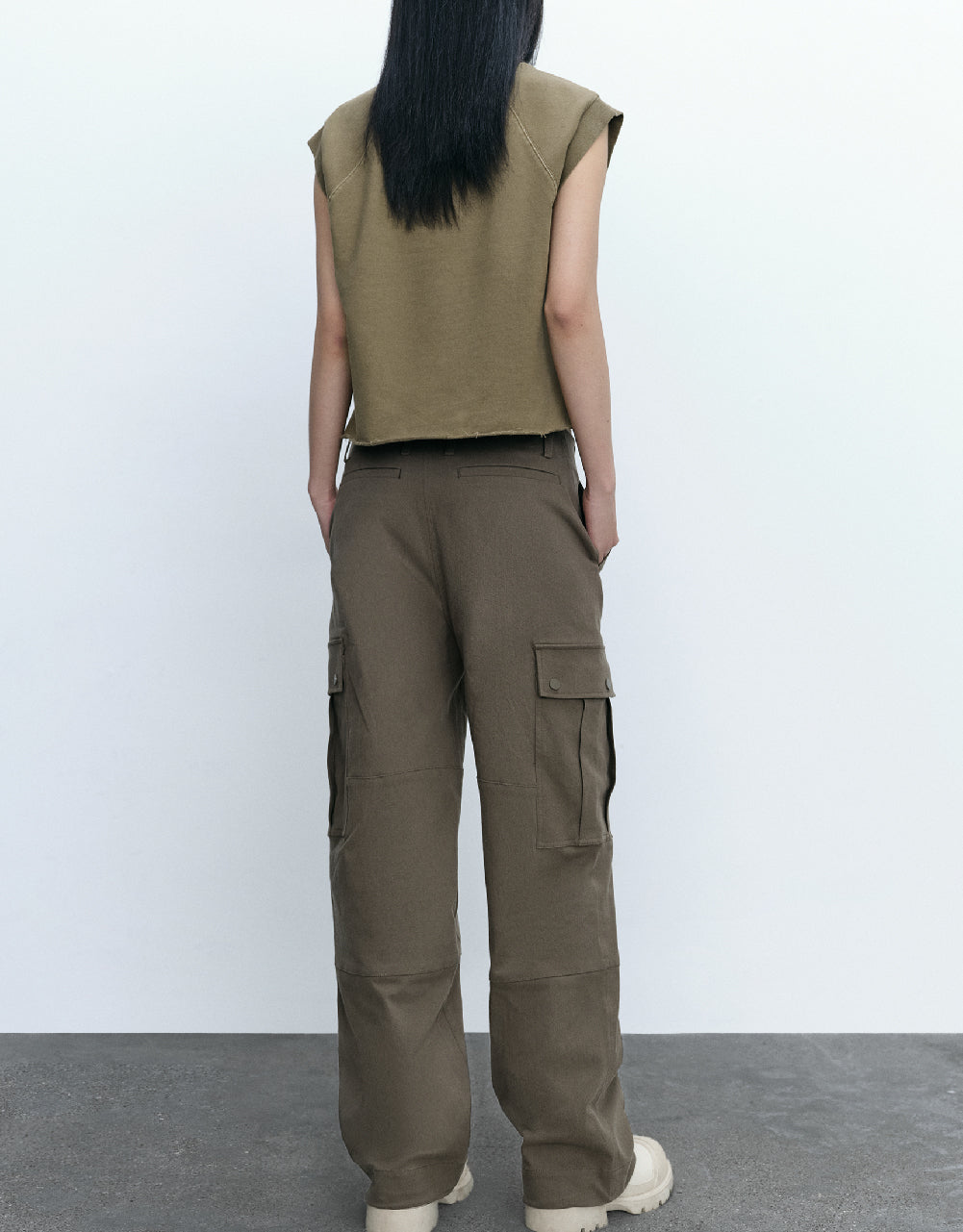 Multi-Pocket Wide-Leg Pants