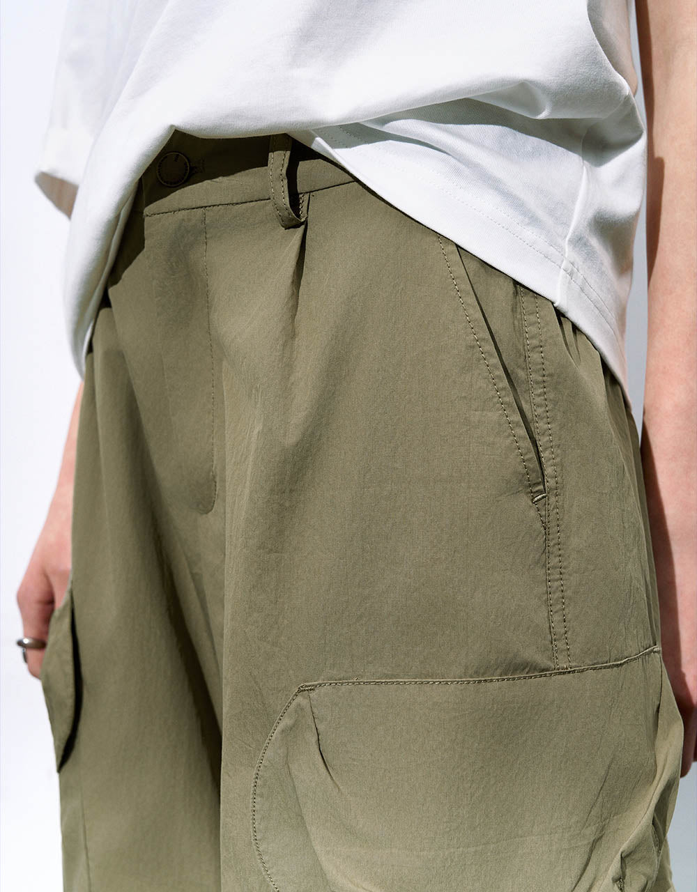 Multi-Pocket Loose Wide-Leg Pants