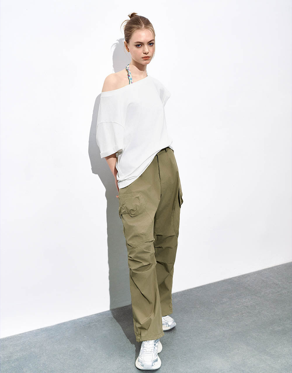 Multi-Pocket Loose Wide-Leg Pants