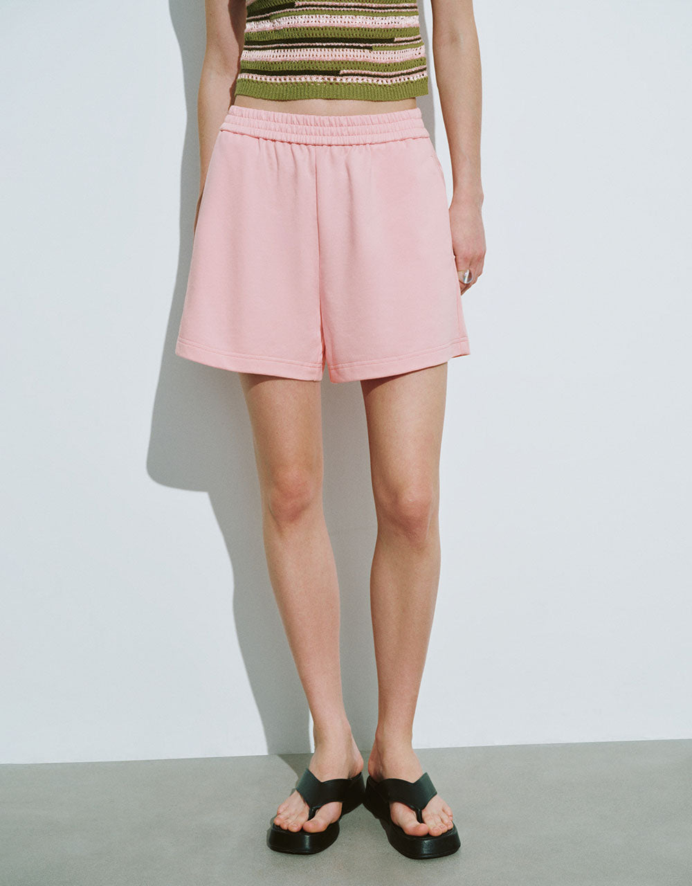 Elastic Waist Loose Knitted Shorts