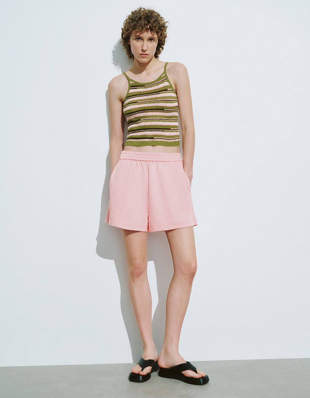 Elastic Waist Loose Knitted Shorts