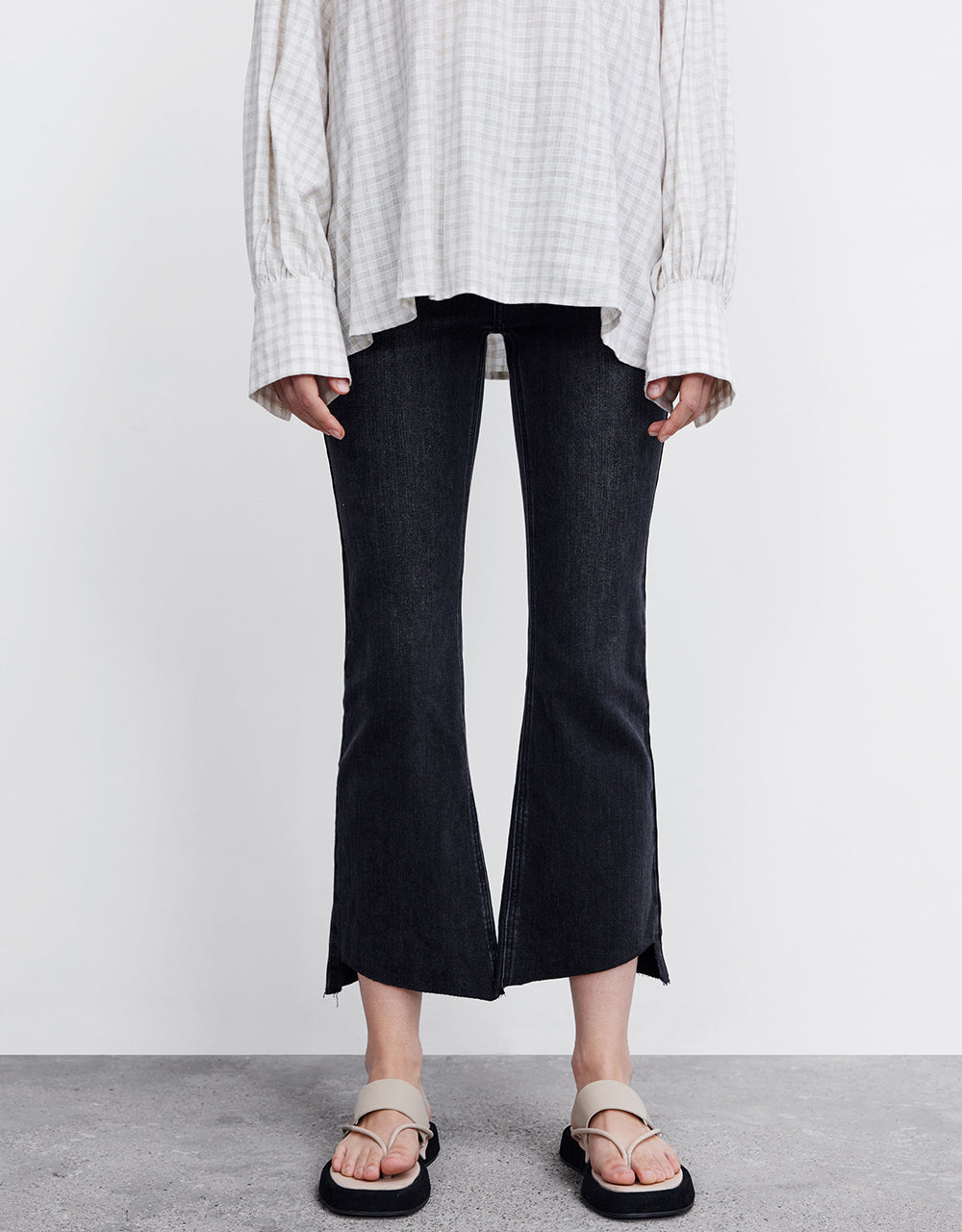 Raw Hem Flare Jeans