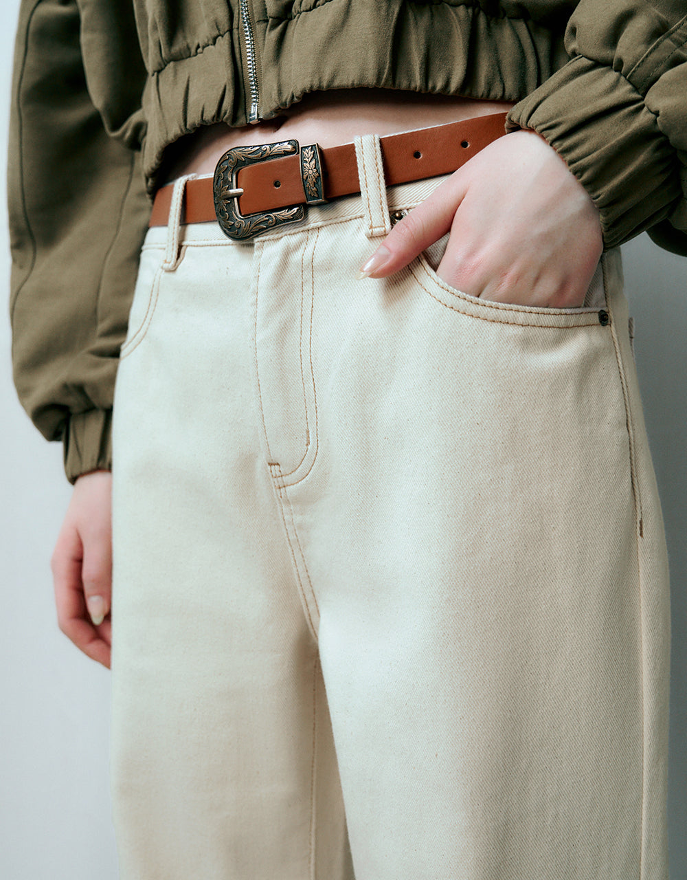 Straight Jeans With Belt